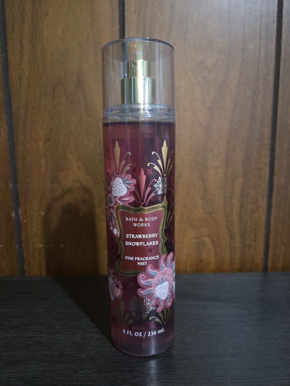 Bath & Body Works Strawberry Snowflakes Fine Fragrance Mist